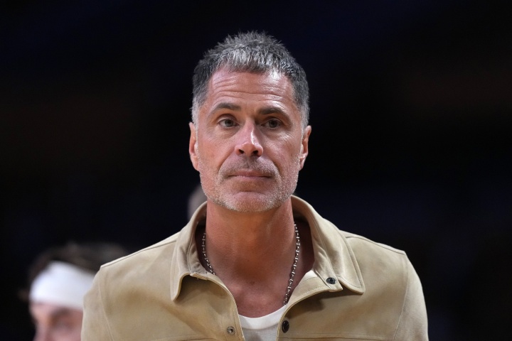 湖人媒体人:快船可能会在交易截止日前甩卖球员 湖人可低价抄底 湖人媒体人:快船可能会在交易截止日前甩卖球员 湖人可低价抄底